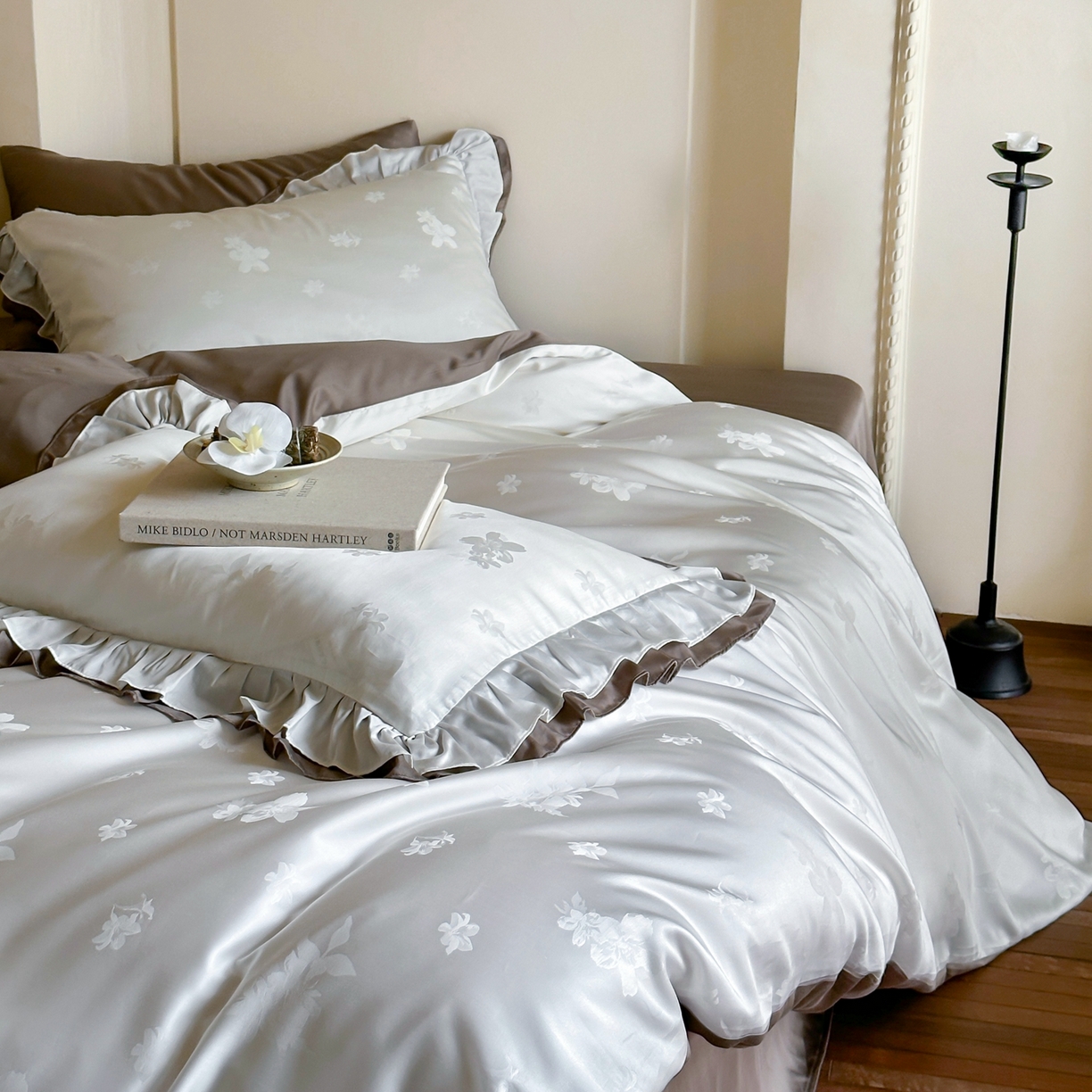 91家纺网 家纺一手货源 找家纺 玉宇阁家居 2026新款60S进口兰精天丝提花四件套-莫莫咖momocha 莫莫咖momocha-榛子酱巧