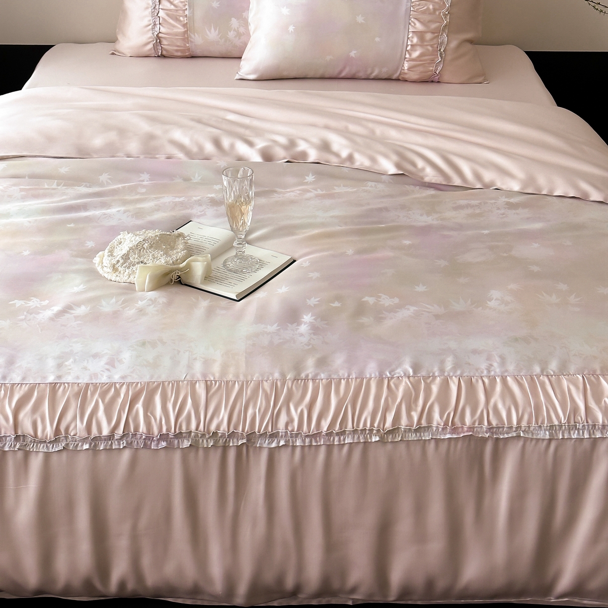 91家纺网 家纺一手货源 找家纺 （总）玉宇阁家居 2026新款兰精天丝印花四件套-薇之白