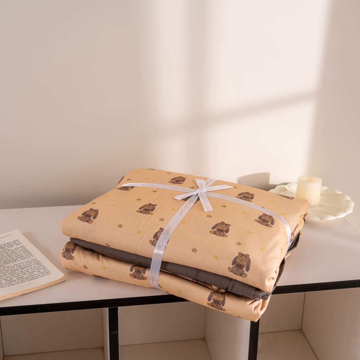 91家纺网 家纺一手货源 找家纺 梦可莱家居 2026新款全棉纯棉针织棉印花可爱卡通系列四件套 蝴蝶兔