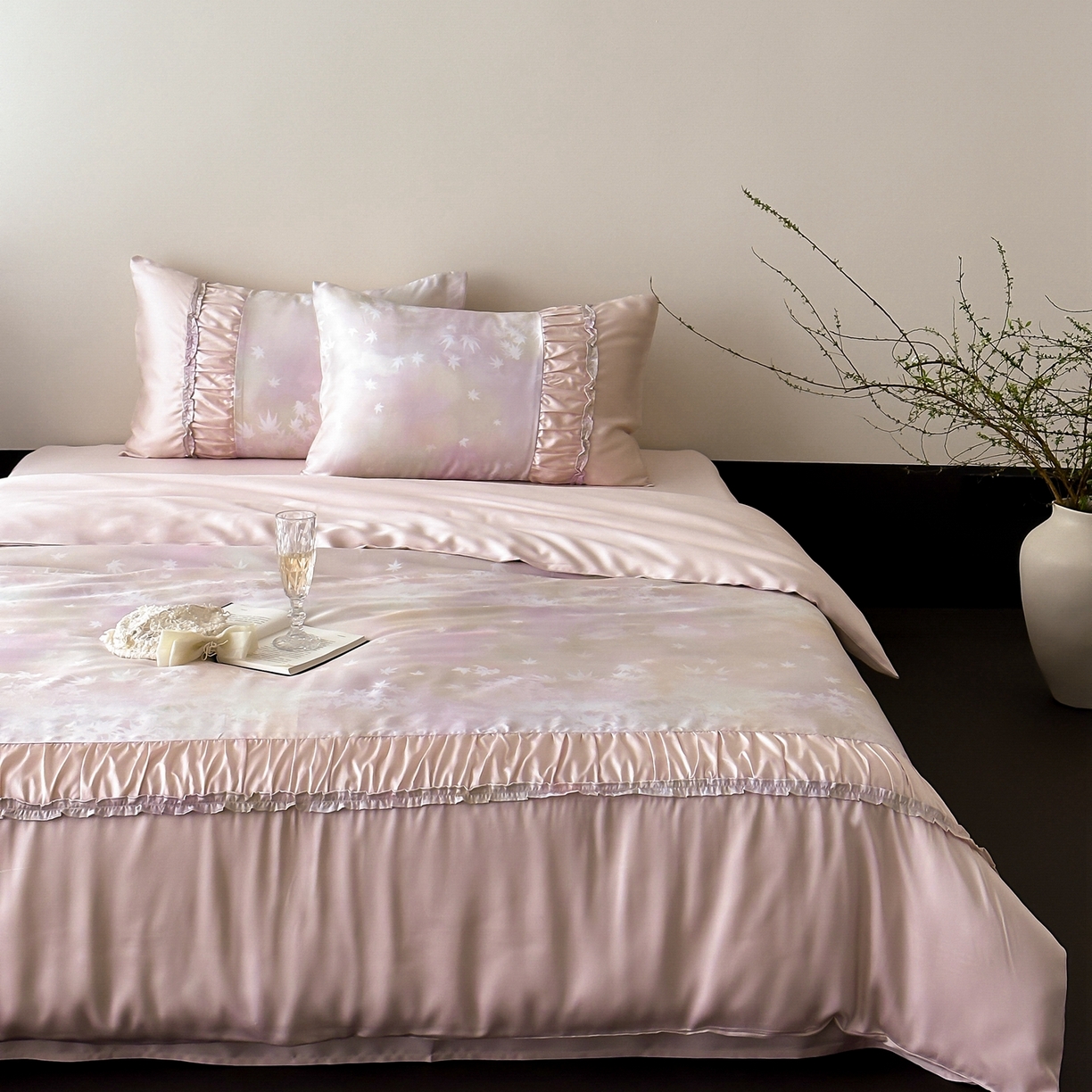 91家纺网 家纺一手货源 找家纺 （总）玉宇阁家居 2026新款兰精天丝印花四件套-薇之白