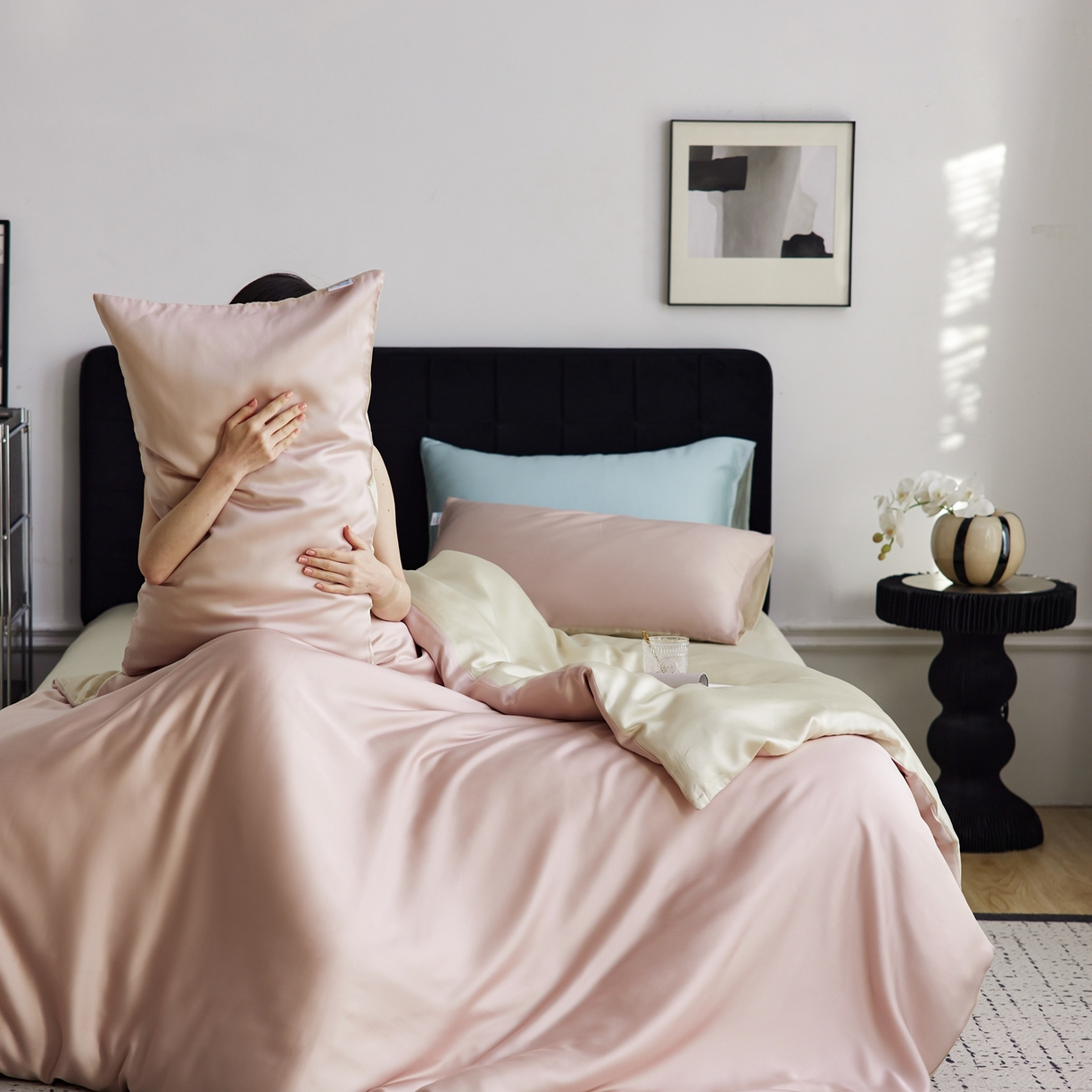 91家纺网 家纺一手货源 找家纺 玉宇阁家居 2026春夏60s兰精天丝拼色四件套 裸粉香槟