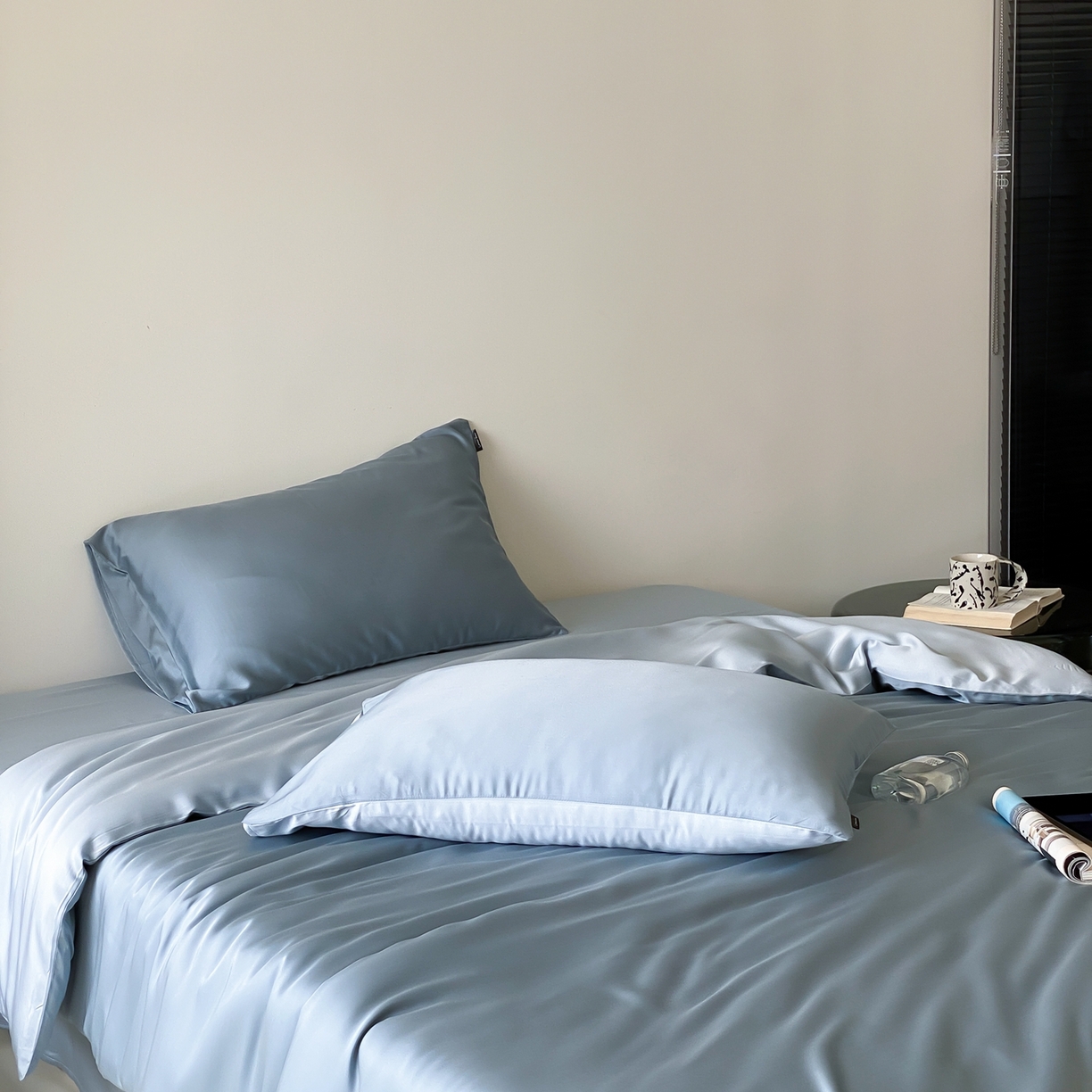 91家纺网 家纺一手货源 找家纺 玉宇阁家居 2026春夏60s兰精天丝拼色四件套 灰蓝色冰川灰