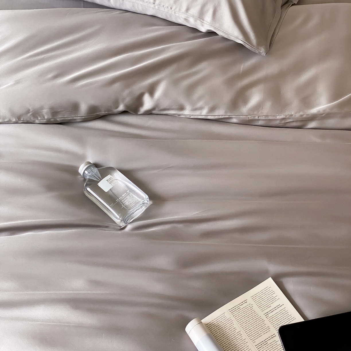 91家纺网 家纺一手货源 找家纺 玉宇阁家居 2026春夏60s兰精天丝拼色四件套 满天星紫曙光银