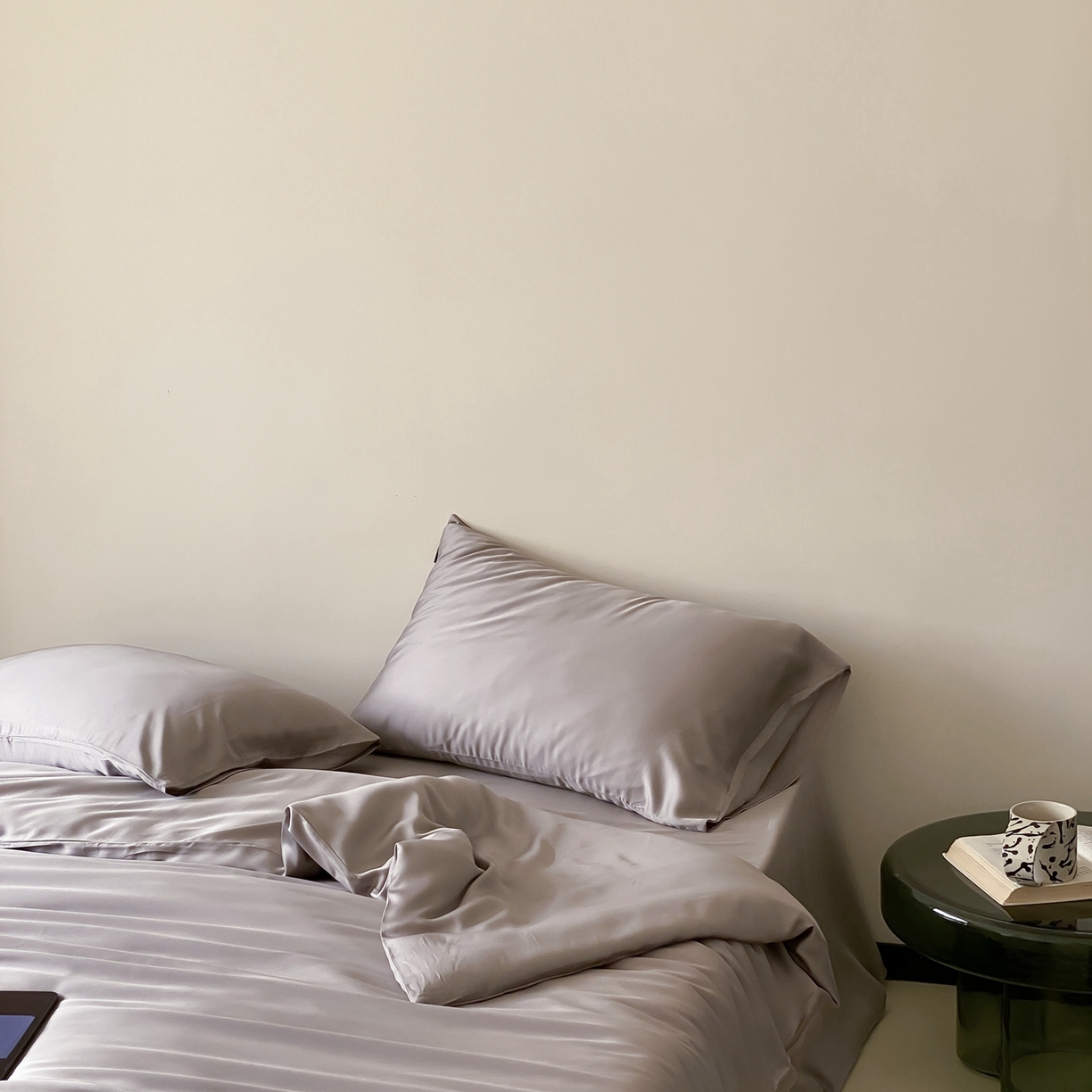 91家纺网 家纺一手货源 找家纺 玉宇阁家居 2026春夏60s兰精天丝拼色四件套 满天星紫曙光银