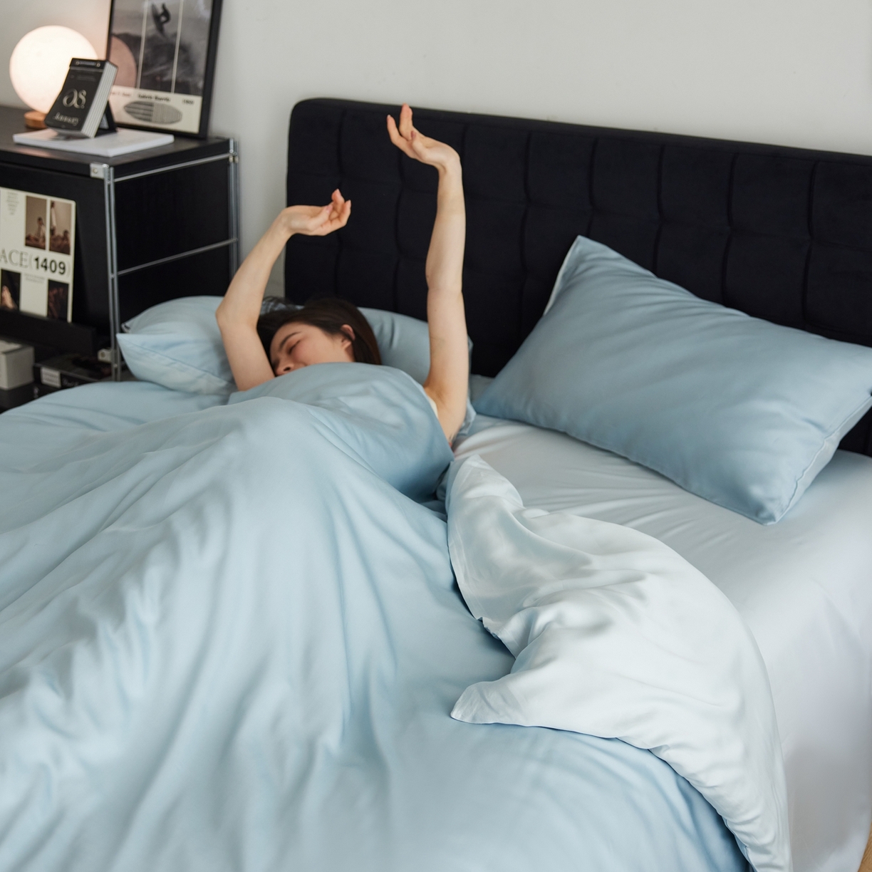 91家纺网 家纺一手货源 找家纺 玉宇阁家居 2026春夏60s兰精天丝拼色四件套 天空-欣蓝