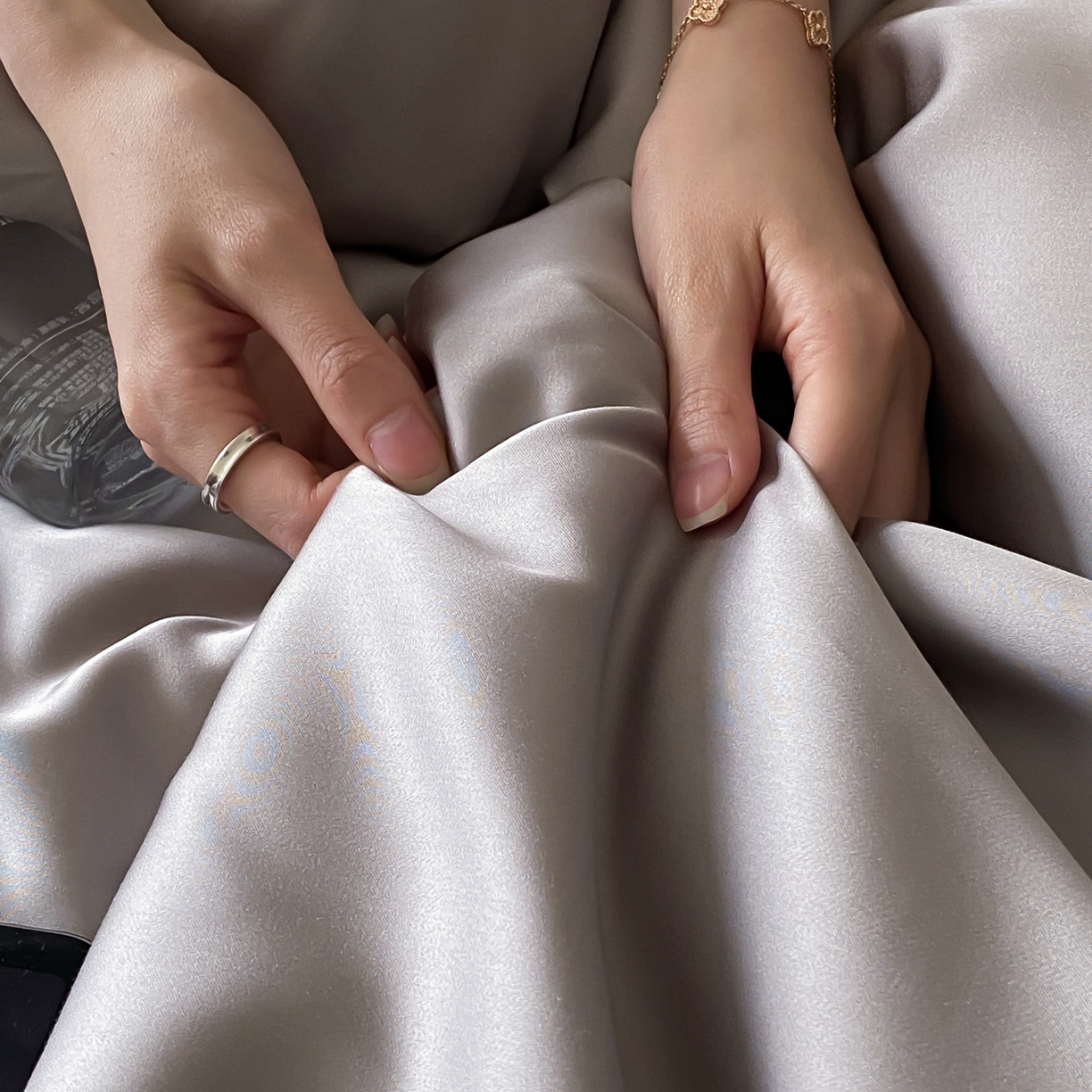 91家纺网 家纺一手货源 找家纺 玉宇阁家居 2026春夏60s兰精天丝拼色四件套 满天星紫曙光银