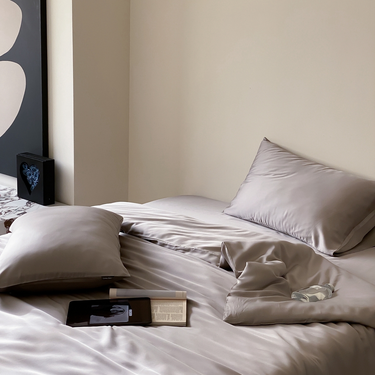 91家纺网 家纺一手货源 找家纺 玉宇阁家居 2026春夏60s兰精天丝拼色四件套 满天星紫曙光银