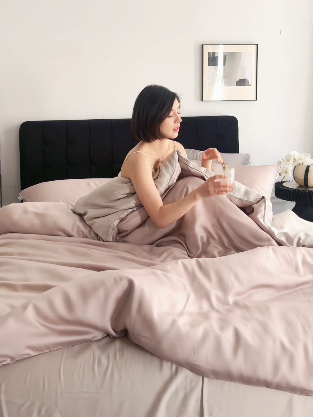 91家纺网 家纺一手货源 找家纺 玉宇阁家居 2026春夏60s兰精天丝拼色四件套 裸粉香槟