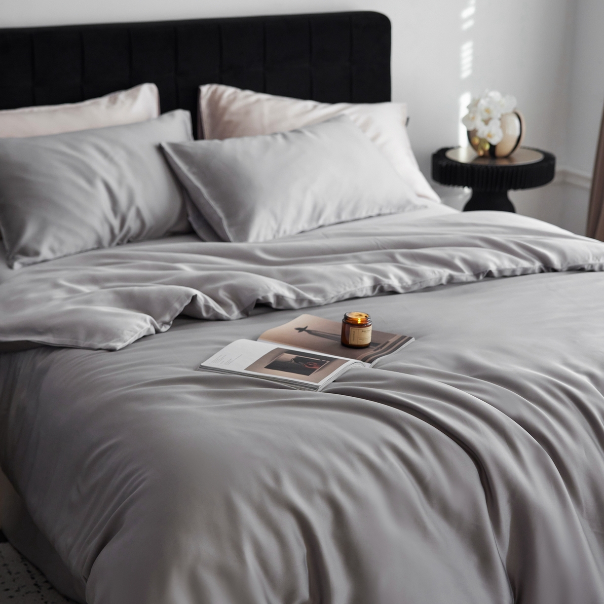 91家纺网 家纺一手货源 找家纺 玉宇阁家居 2026春夏60s兰精天丝拼色四件套 暮云-玄灰