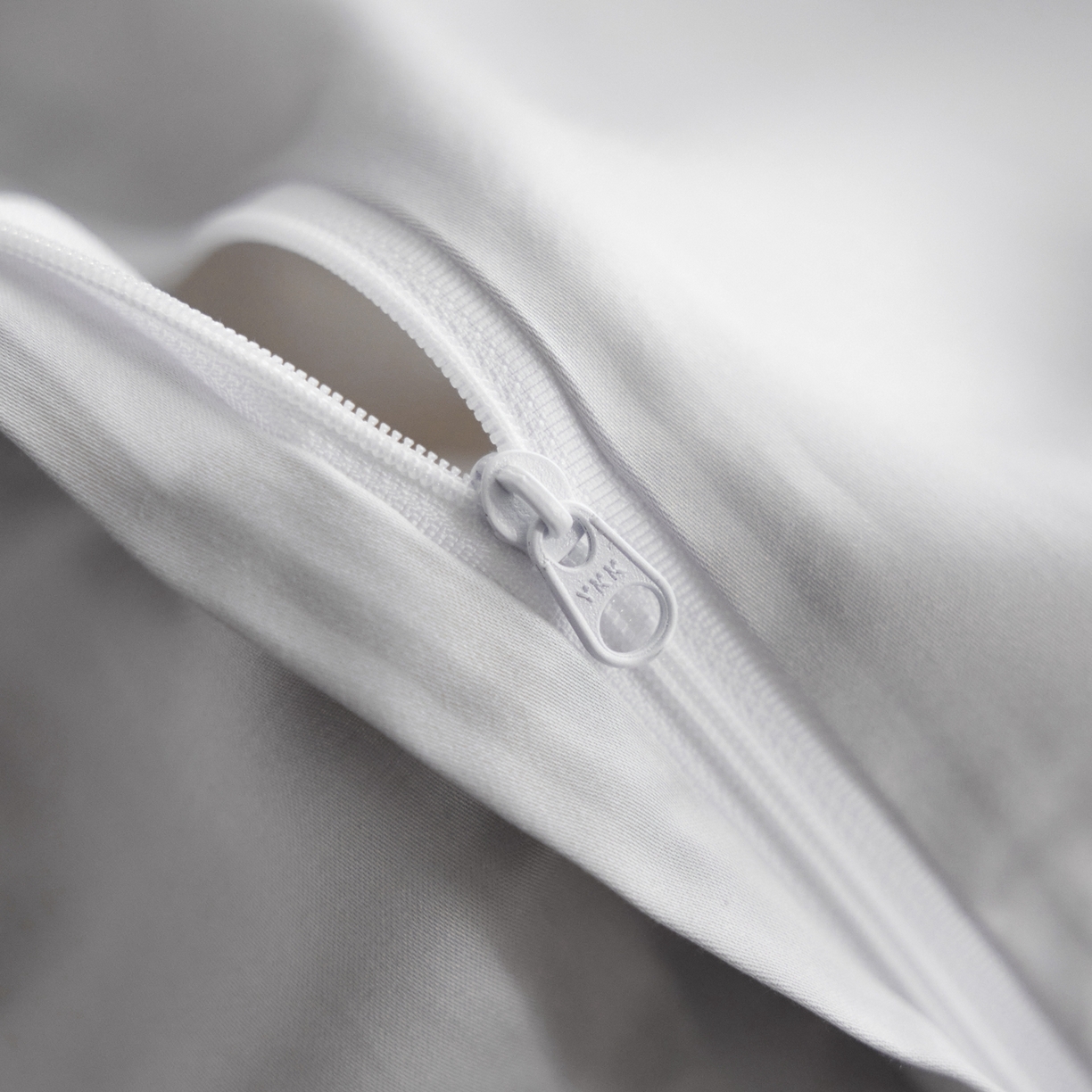 91家纺网 家纺一手货源 找家纺 玉宇阁家居 2026春夏60s兰精天丝拼色四件套 暮云-玄灰