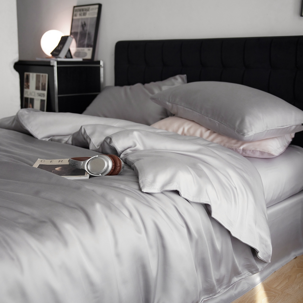 91家纺网 家纺一手货源 找家纺 玉宇阁家居 2026春夏60s兰精天丝拼色四件套 暮云-玄灰