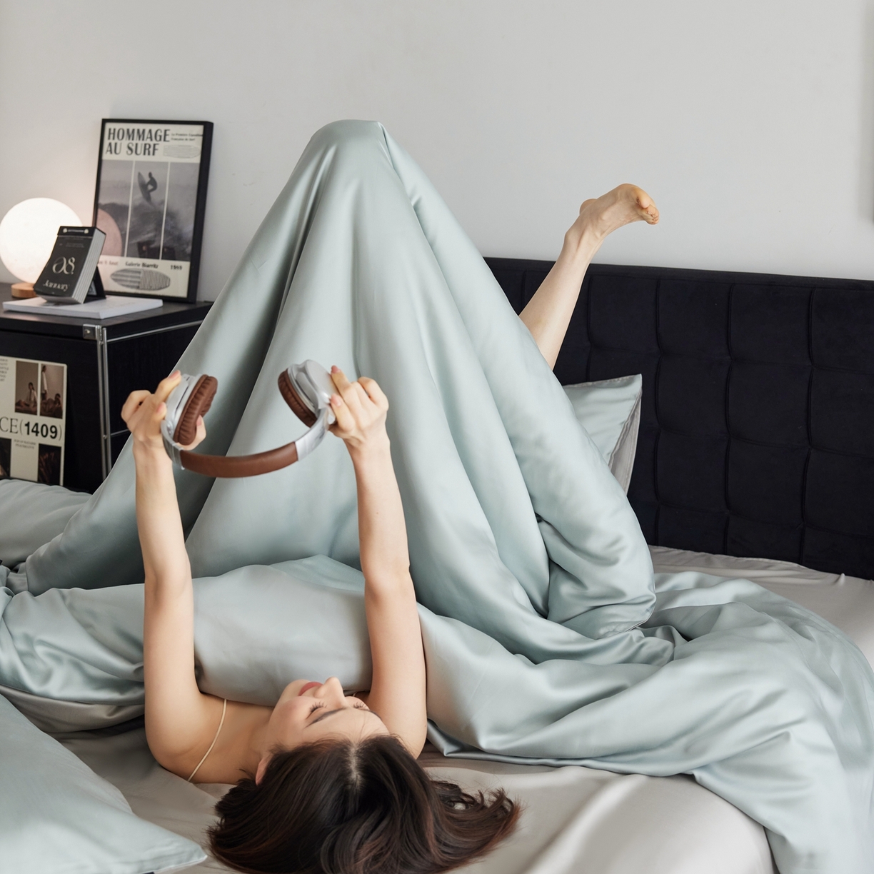 91家纺网 家纺一手货源 找家纺 玉宇阁家居 2026春夏60s兰精天丝拼色四件套 月青-烟灰