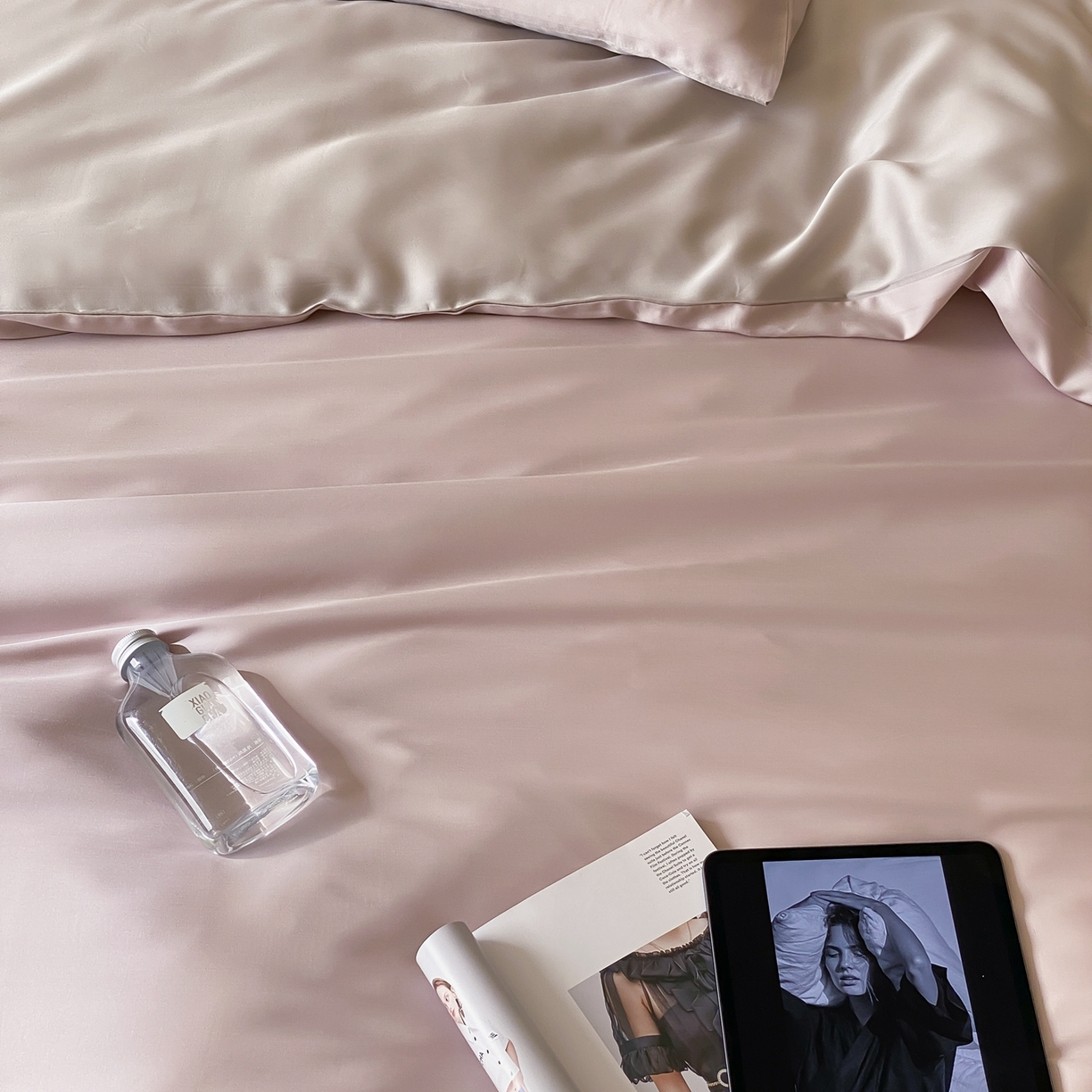 91家纺网 家纺一手货源 找家纺 玉宇阁家居 2026春夏60s兰精天丝拼色四件套 洋气裸粉