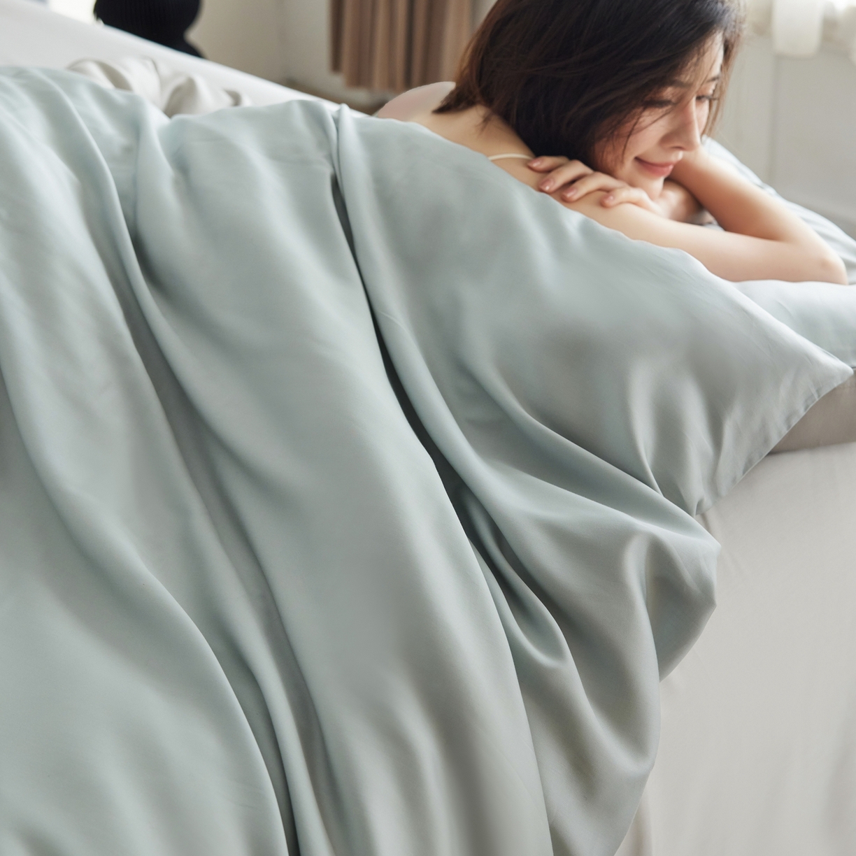 91家纺网 家纺一手货源 找家纺 玉宇阁家居 2026春夏60s兰精天丝拼色四件套 月青-烟灰