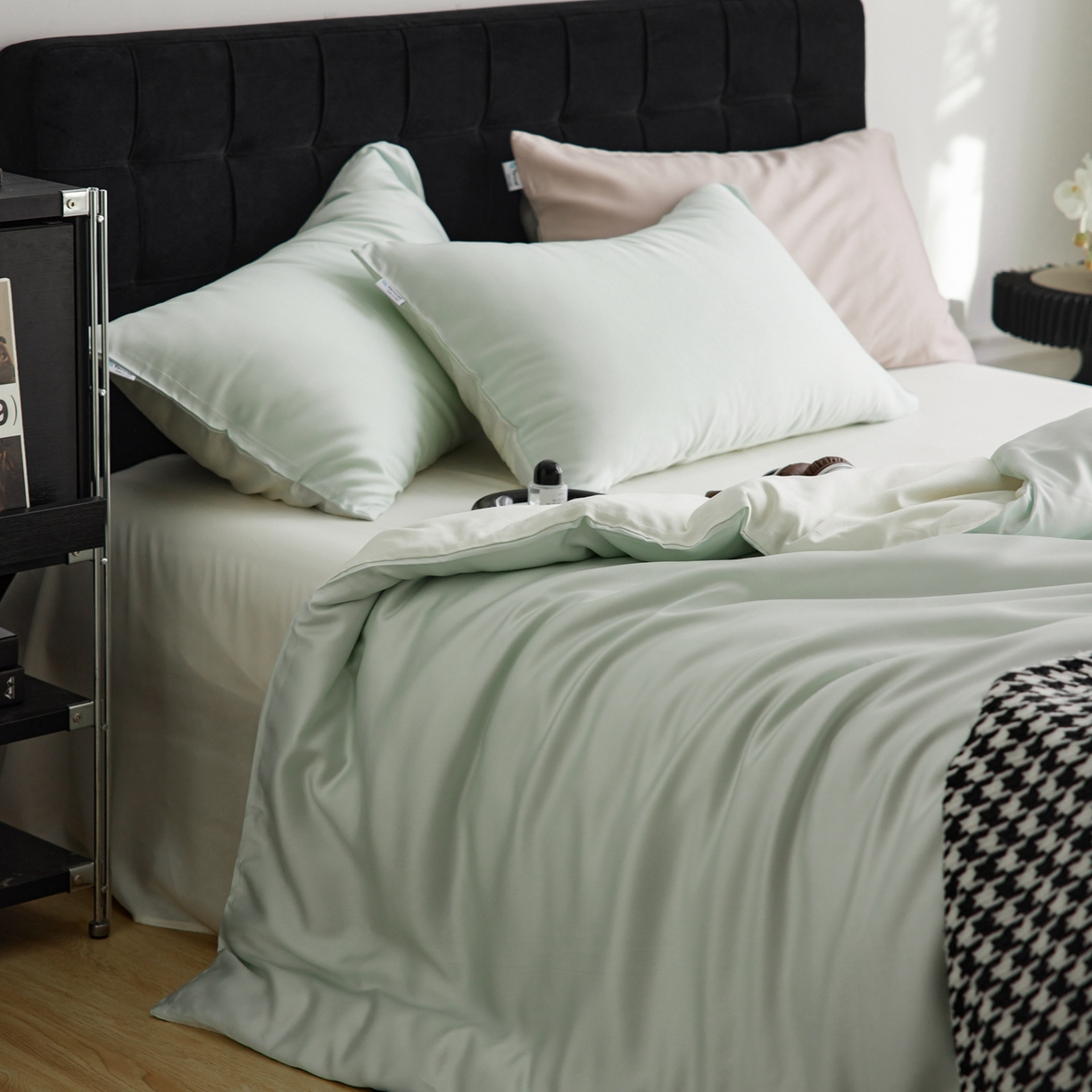 玉宇阁家居 2026春夏60s兰精天丝拼色四件套 水波柔光