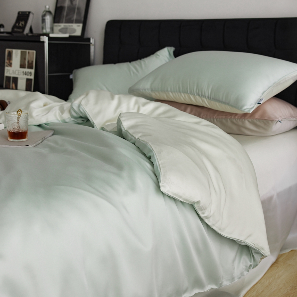 91家纺网 家纺一手货源 找家纺 玉宇阁家居 2026春夏60s兰精天丝拼色四件套 水波柔光