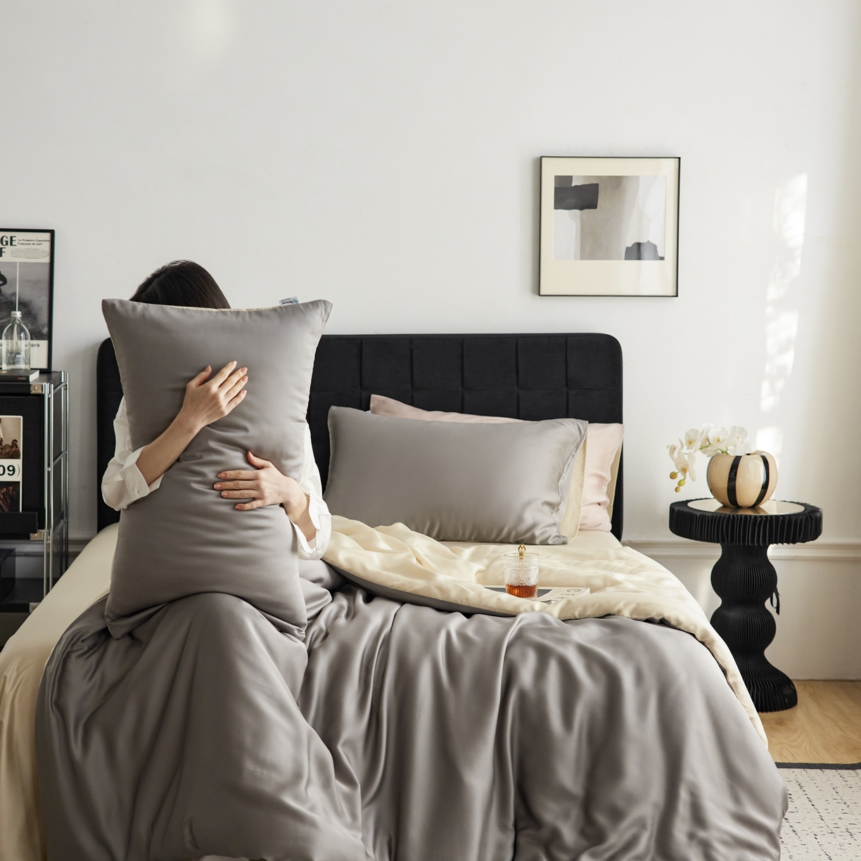 91家纺网 家纺一手货源 找家纺 玉宇阁家居 2026春夏60s兰精天丝拼色四件套 都市灰香槟