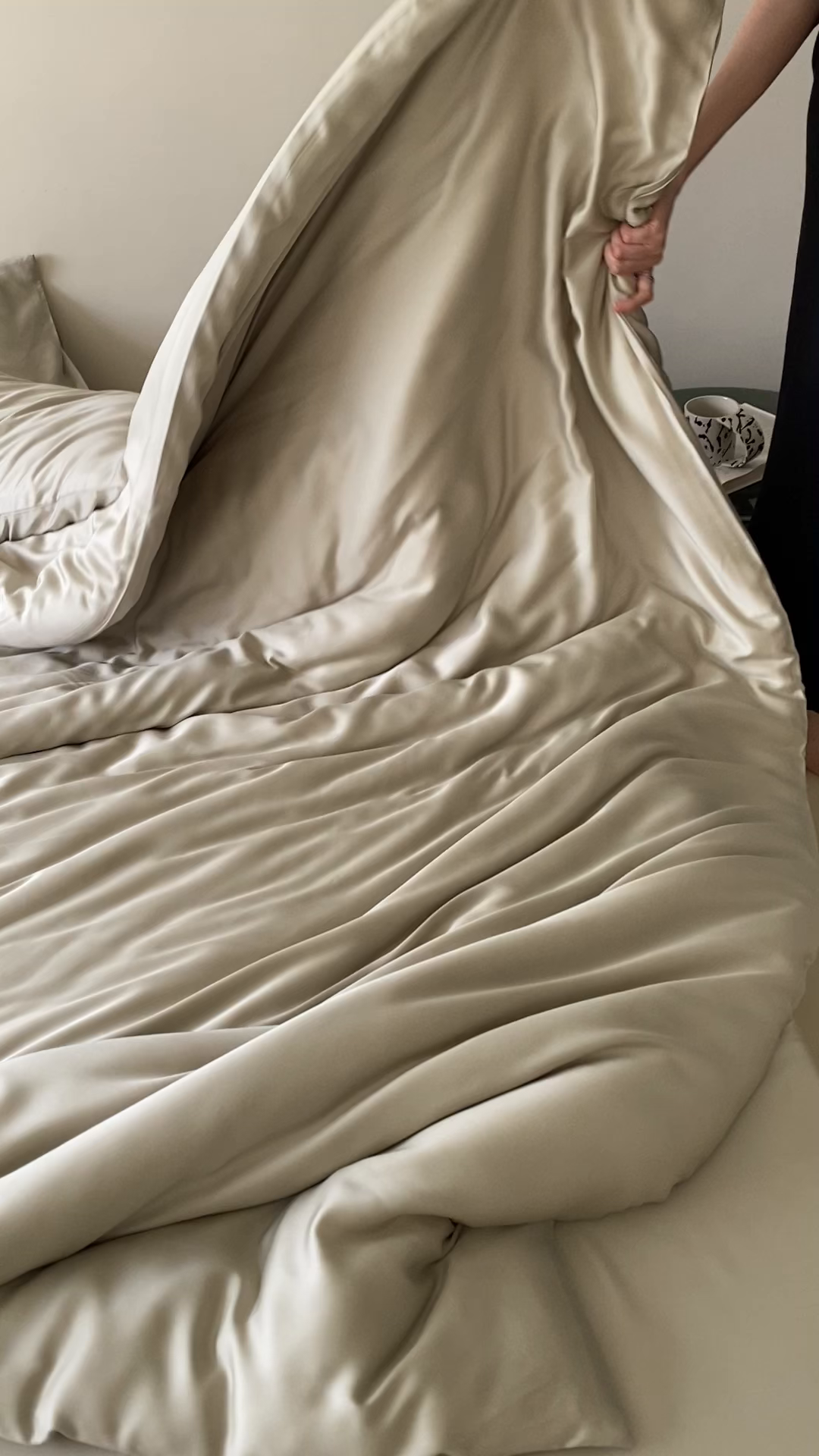 91家纺网 家纺一手货源 找家纺 玉宇阁家居 2026春夏60s兰精天丝拼色四件套 极地白