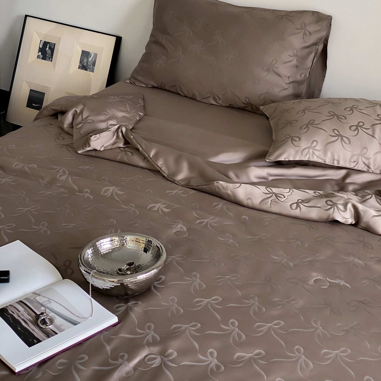 91家纺网 家纺一手货源 找家纺 （总）玉宇阁家居 2026新款60s兰精天丝提花夏被夏凉被空调被四件套-半岛茶