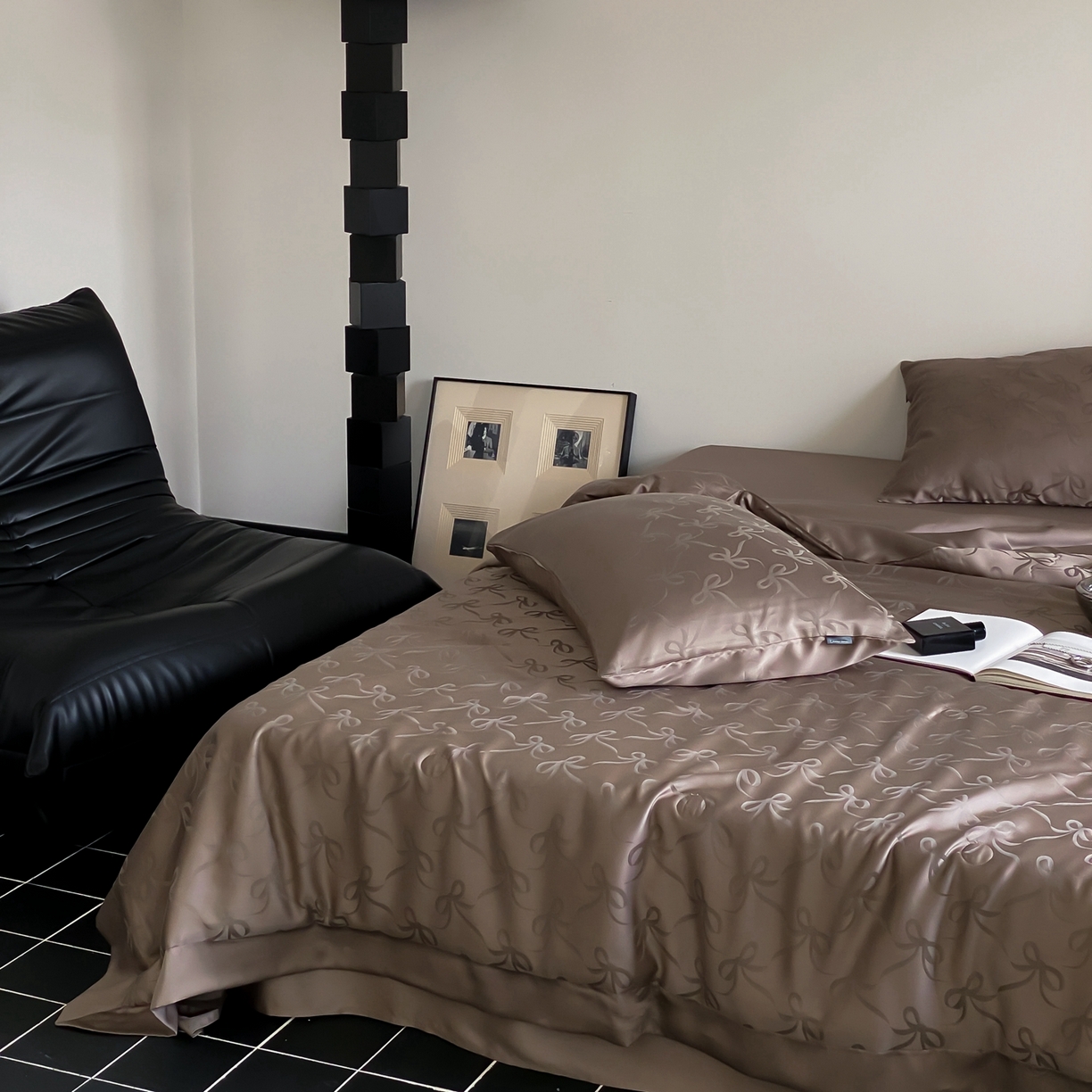 91家纺网 家纺一手货源 找家纺 （总）玉宇阁家居 2026新款60s兰精天丝提花夏被夏凉被空调被四件套-半岛茶