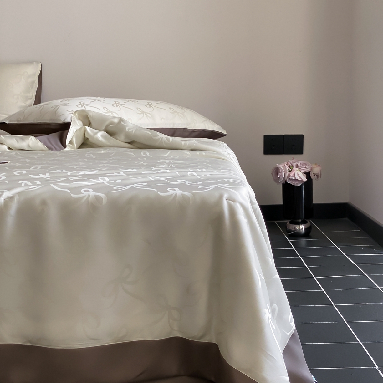 91家纺网 家纺一手货源 找家纺 玉宇阁家居 2026新款60s兰精天丝提花夏被夏凉被空调被四件套-半岛茶 半岛茶-松栗奶油