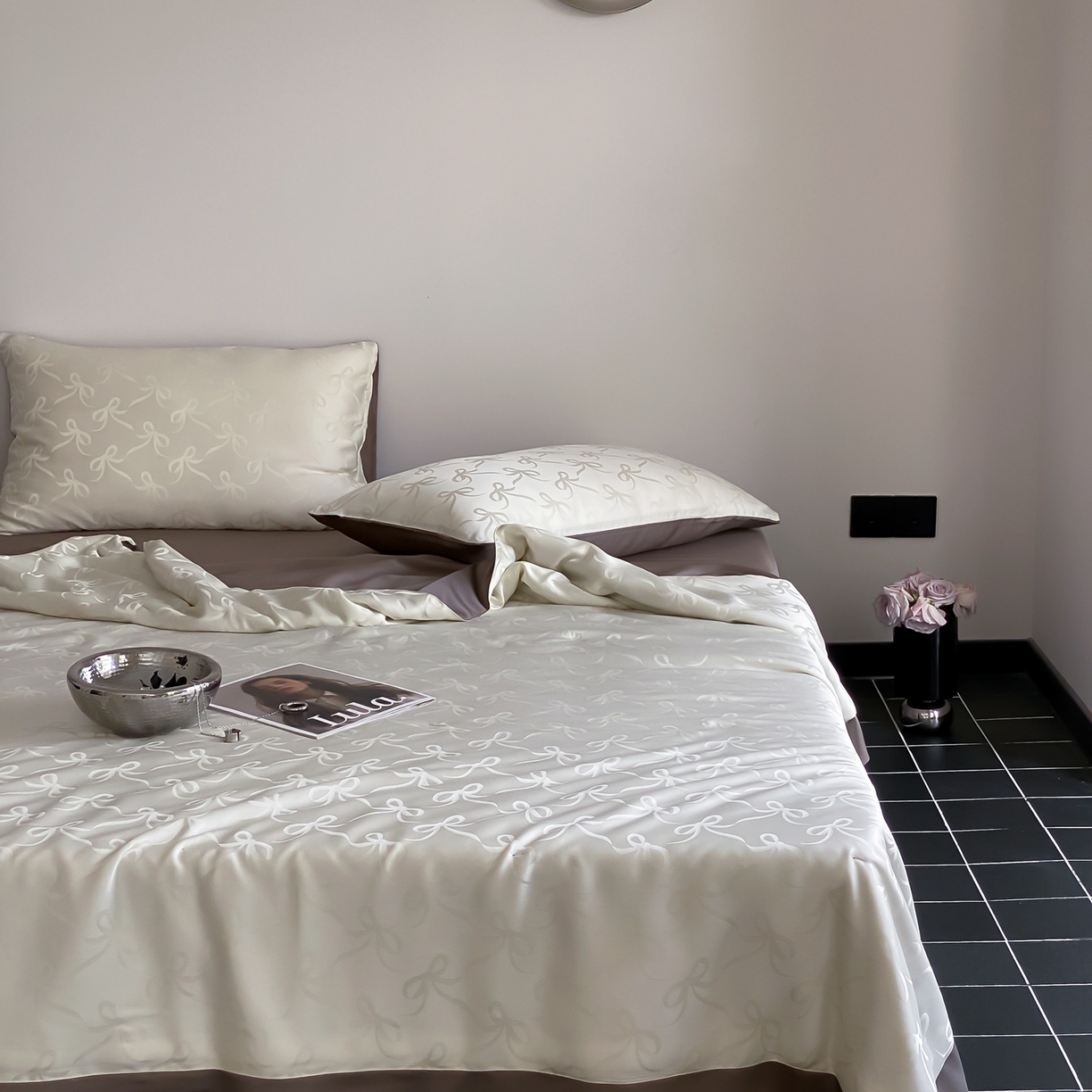 91家纺网 家纺一手货源 找家纺 玉宇阁家居 2026新款60s兰精天丝提花夏被夏凉被空调被四件套-半岛茶 半岛茶-松栗奶油