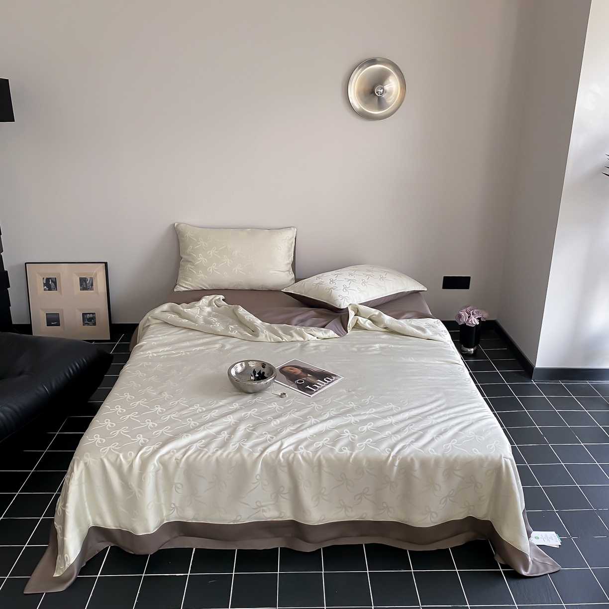 91家纺网 家纺一手货源 找家纺 玉宇阁家居 2026新款60s兰精天丝提花夏被夏凉被空调被四件套-半岛茶 半岛茶-松栗奶油