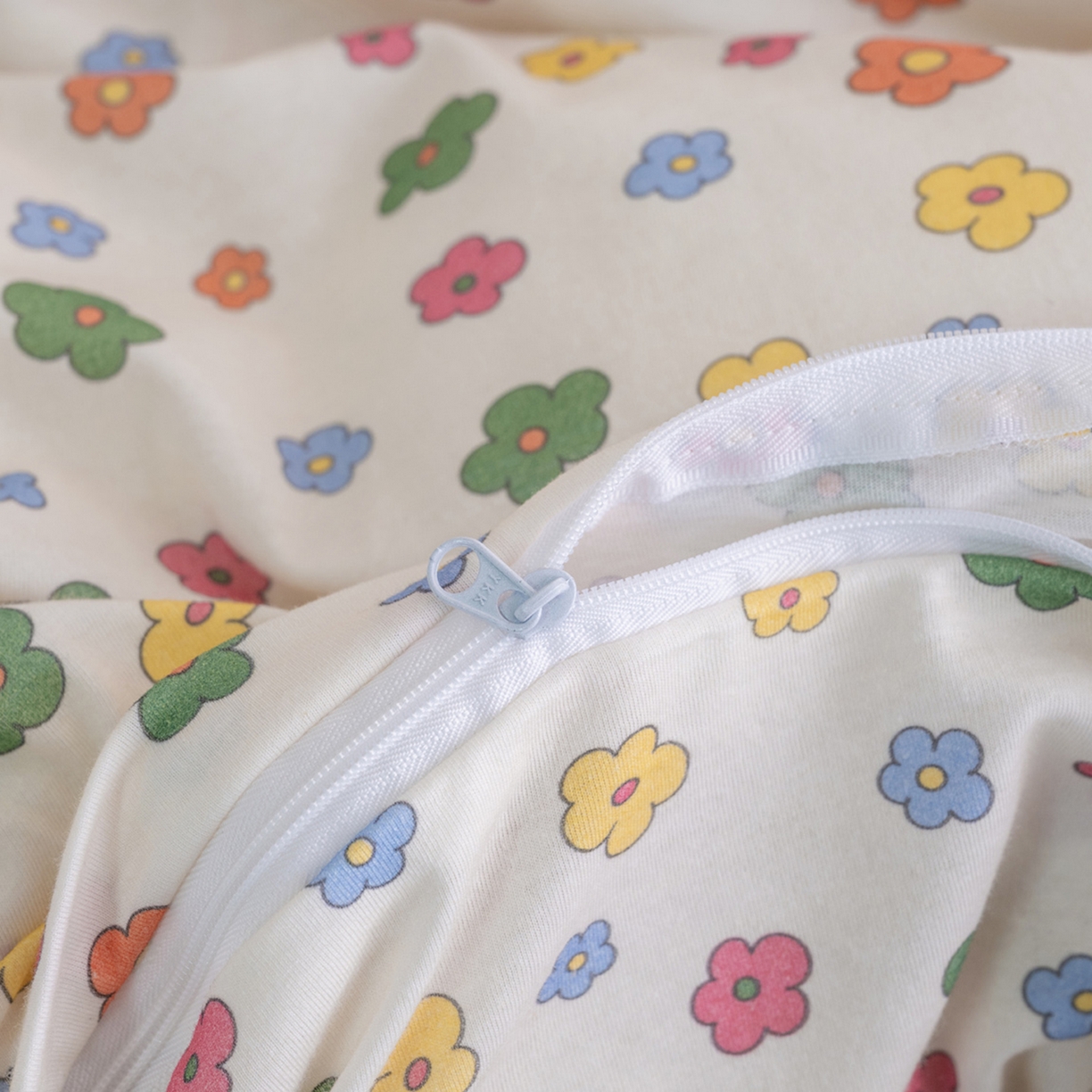 91家纺网 家纺一手货源 找家纺 梦可莱家居 2026新款全棉纯棉针织棉印花可爱卡通系列四件套 七彩花