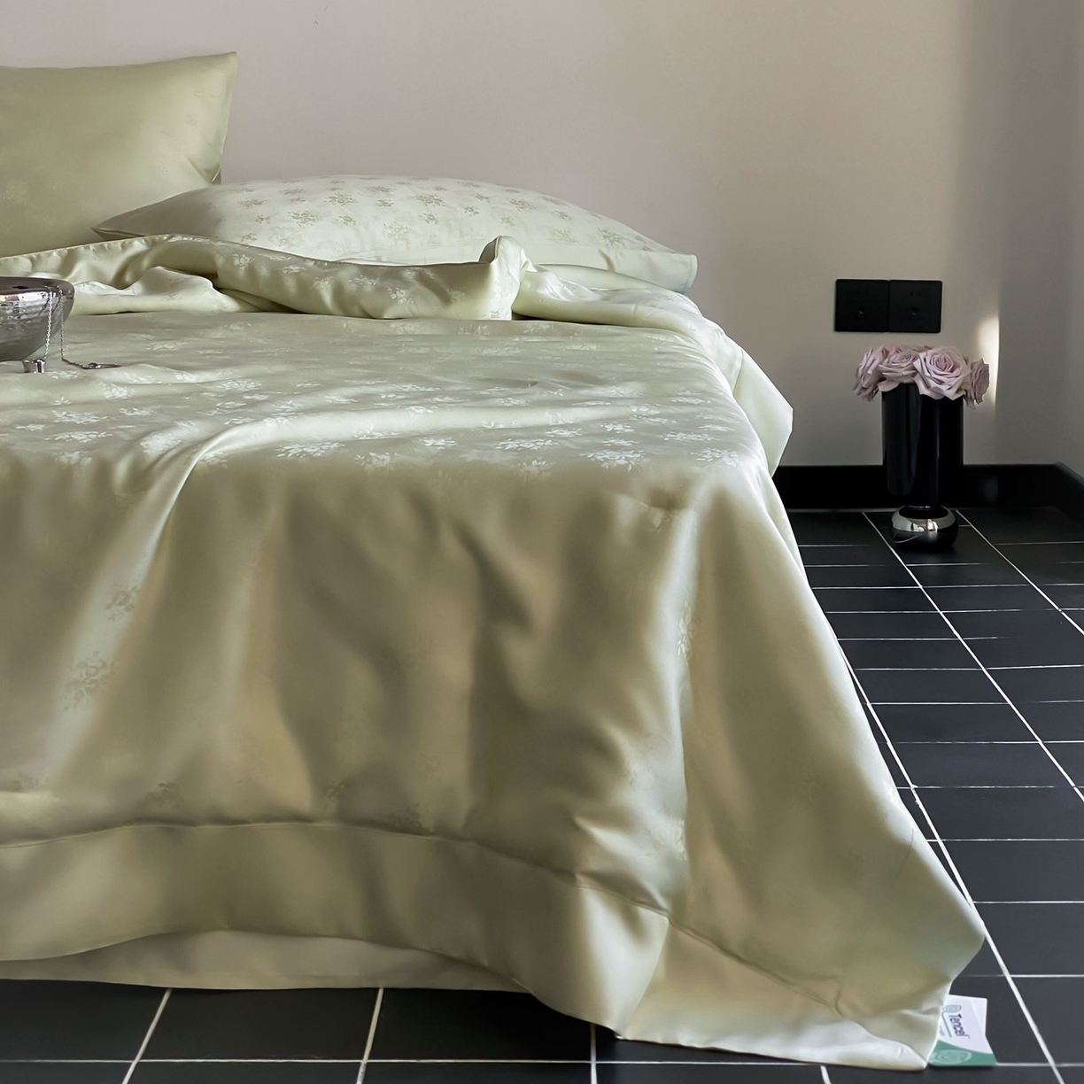 91家纺网 家纺一手货源 找家纺 玉宇阁家居 2026新款60s兰精天丝提花夏被夏凉被空调被四件套-半岛茶 花影