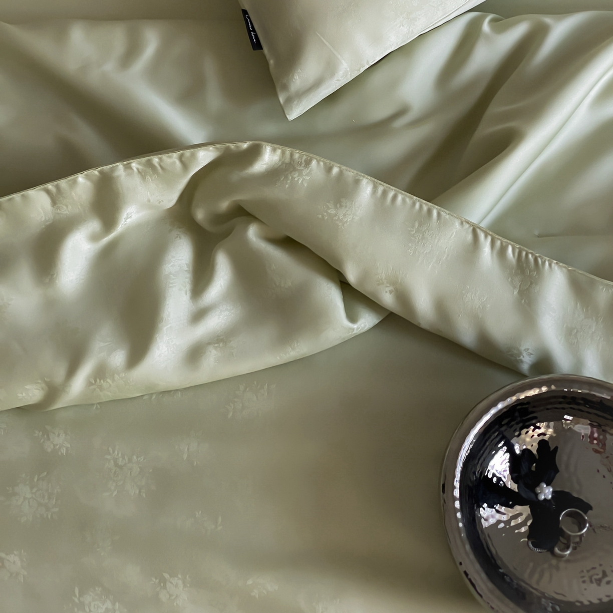 91家纺网 家纺一手货源 找家纺 玉宇阁家居 2026新款60s兰精天丝提花夏被夏凉被空调被四件套-半岛茶 花影