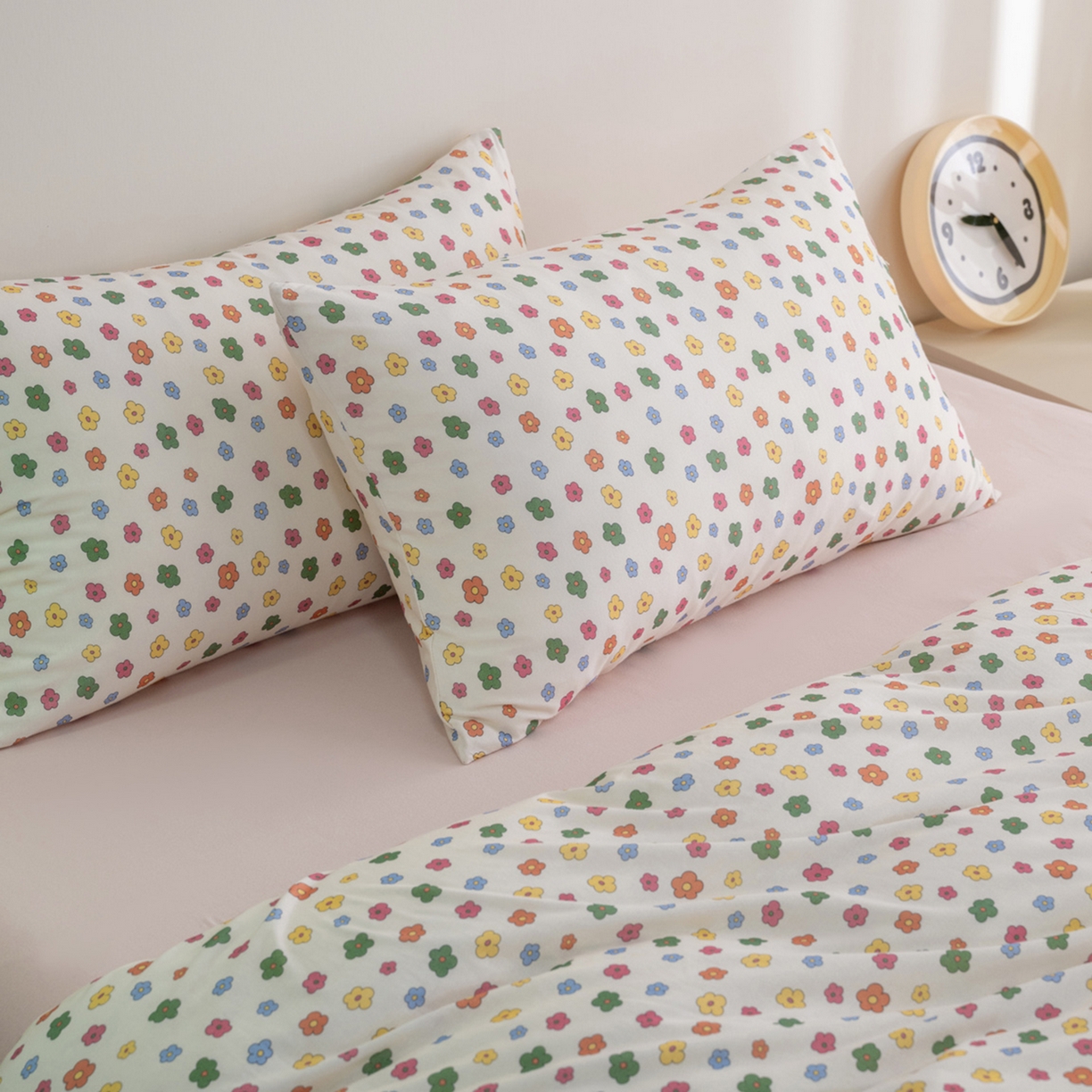 91家纺网 家纺一手货源 找家纺 梦可莱家居 2026新款全棉纯棉针织棉印花可爱卡通系列四件套 七彩花