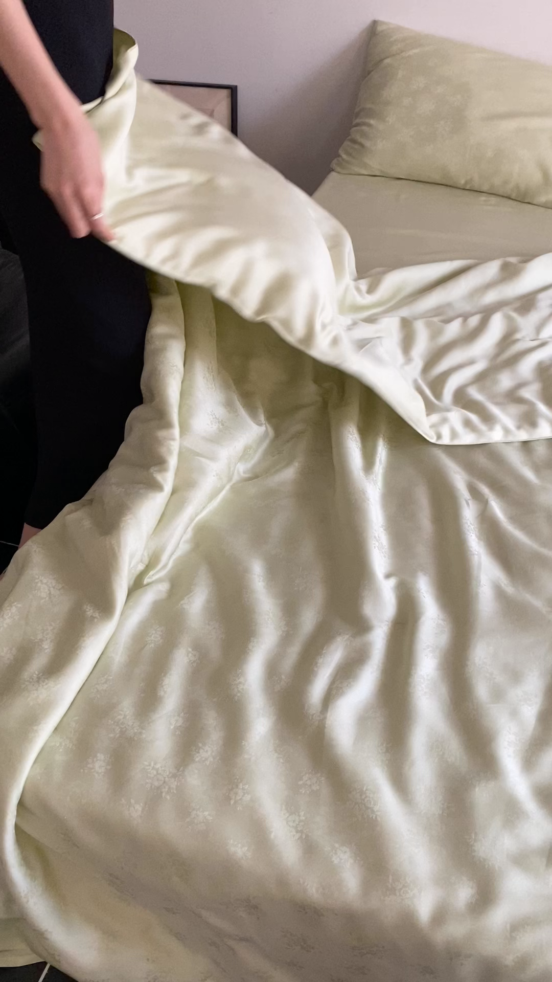 91家纺网 家纺一手货源 找家纺 玉宇阁家居 2026新款60s兰精天丝提花夏被夏凉被空调被四件套-半岛茶 花影