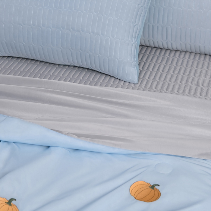 91家纺网 家纺一手货源 找家纺 妮恒美家纺 2026春夏新款凉感丝床盖夏被夏凉被空调被四件套 小南瓜-海蓝灰