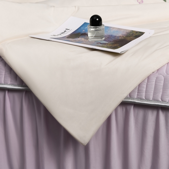 91家纺网 家纺一手货源 找家纺 妮恒美家纺 2026春夏新款凉感丝床盖夏被夏凉被空调被四件套 郁金香奶白紫