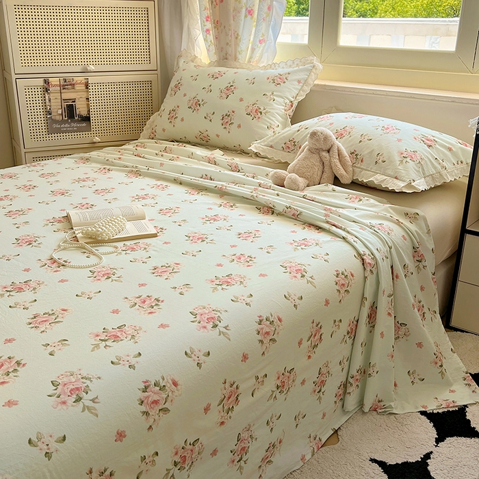 91家纺网 家纺一手货源 找家纺 爱彼家纺 2026春夏新款云感水洗棉床单清新碎花床单三件套 云感-春风里