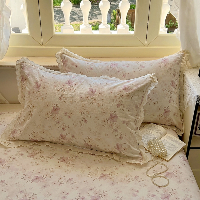 91家纺网 家纺一手货源 找家纺 爱彼家纺 2026春夏新款云感水洗棉床单清新碎花床单三件套 云感-露红烟紫