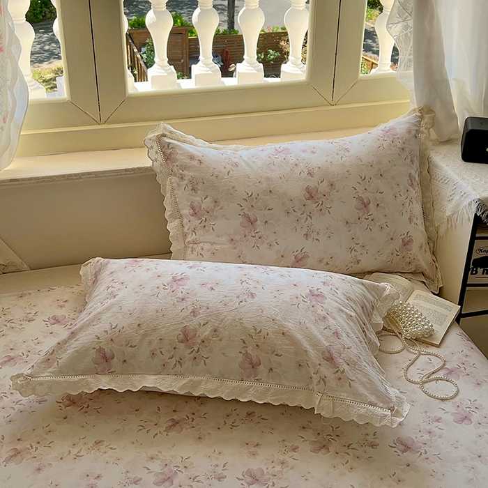 91家纺网 家纺一手货源 找家纺 爱彼家纺 2026春夏新款云感水洗棉床单清新碎花床单三件套 云感-露红烟紫