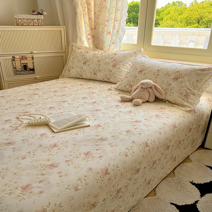 91家纺网 家纺一手货源 找家纺 爱彼家纺 2026春夏新款云感水洗棉床单清新碎花床单三件套 云感-春意