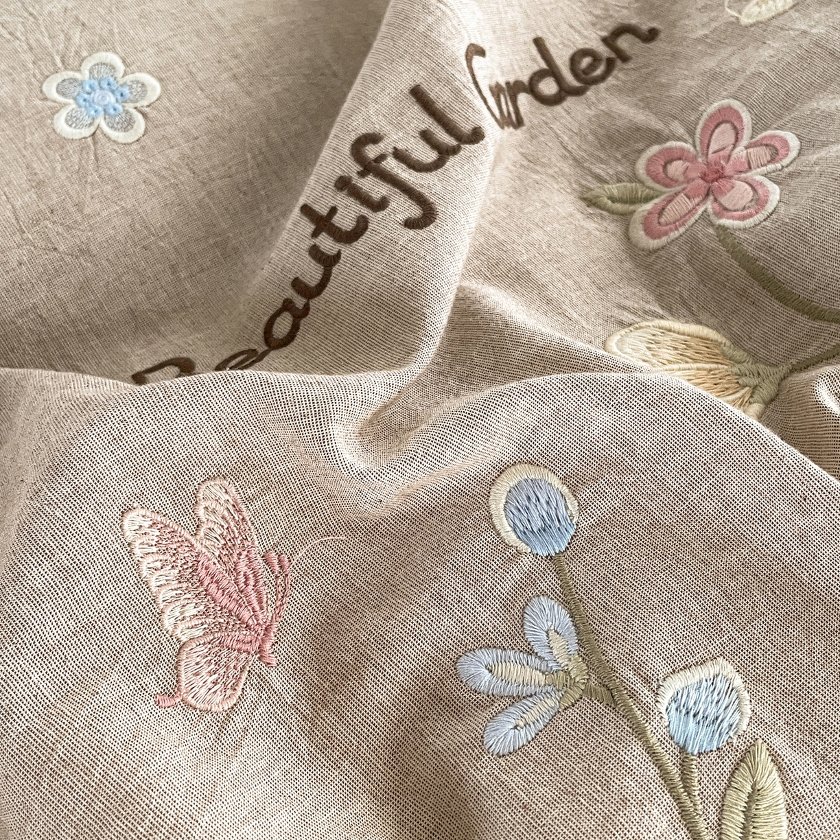 91家纺网 家纺一手货源 找家纺 如一 2026新款棉麻绣花花边款全棉亚麻四件套 花间-咖