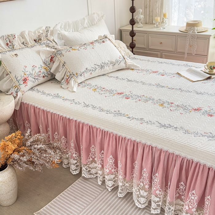 91家纺网 家纺一手货源 找家纺 菊上家纺 2026新款法式田园风蕾丝床裙款四件套 芳菲粉