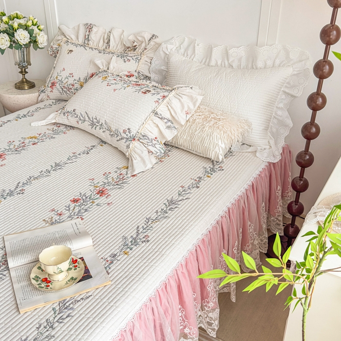 91家纺网 家纺一手货源 找家纺 菊上家纺 2026新款法式田园风蕾丝床裙款四件套 芳菲粉