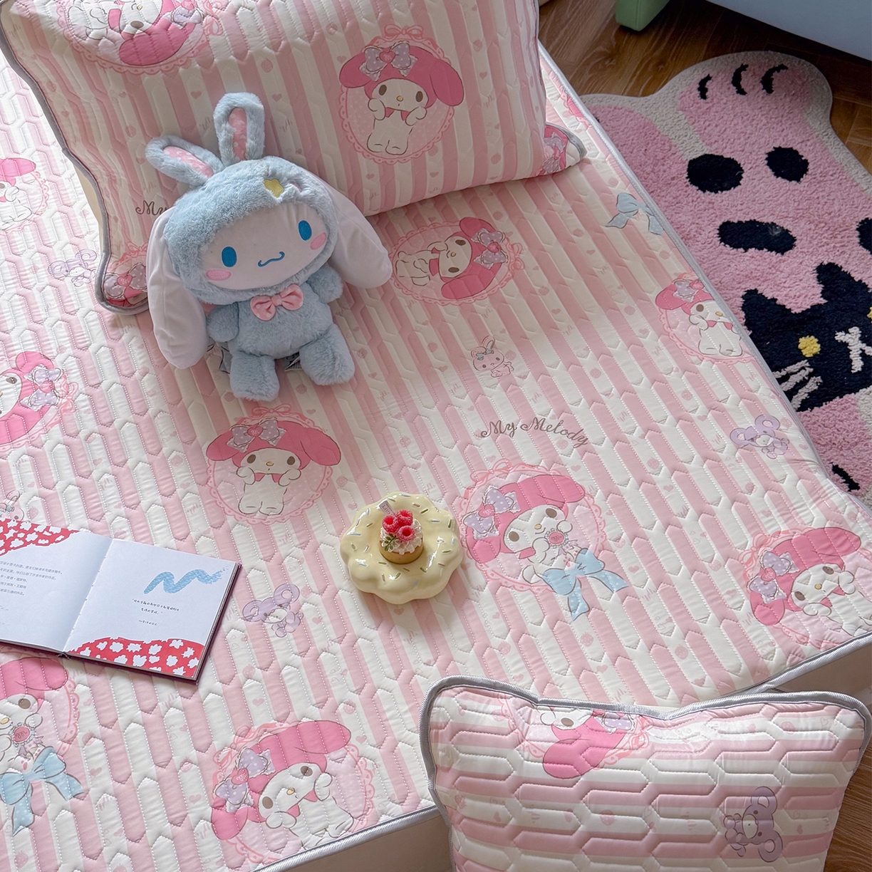 91家纺网 家纺一手货源 找家纺 桃子家居 2026新款A类正版授权三丽鸥高品质凉感丝乳胶席空调软席系列三件套 三丽鸥乳胶席-粉粉美乐蒂