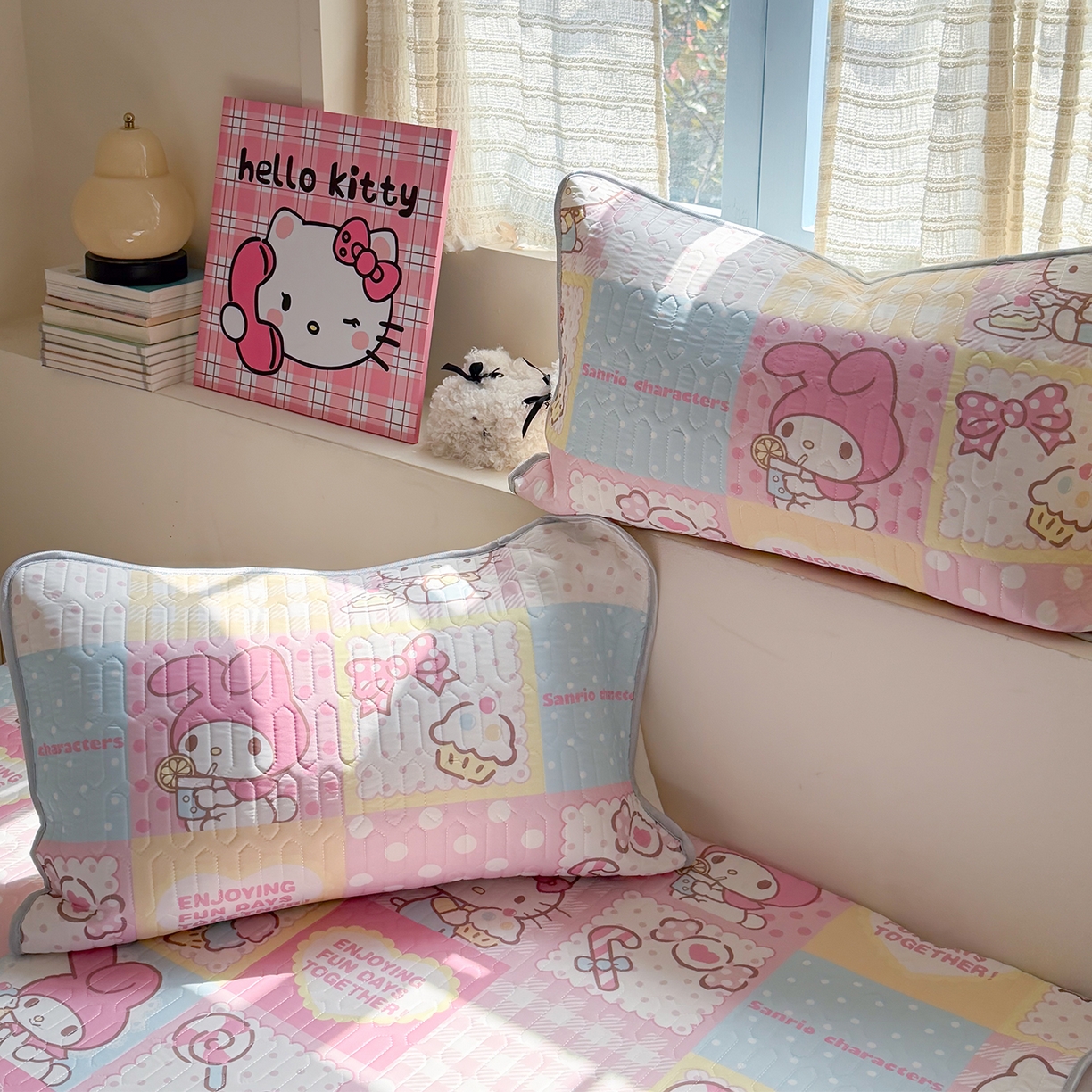 91家纺网 家纺一手货源 找家纺 桃子家居 2026新款A类正版授权三丽鸥高品质凉感丝乳胶席空调软席系列三件套 三丽鸥乳胶席-美美甜心