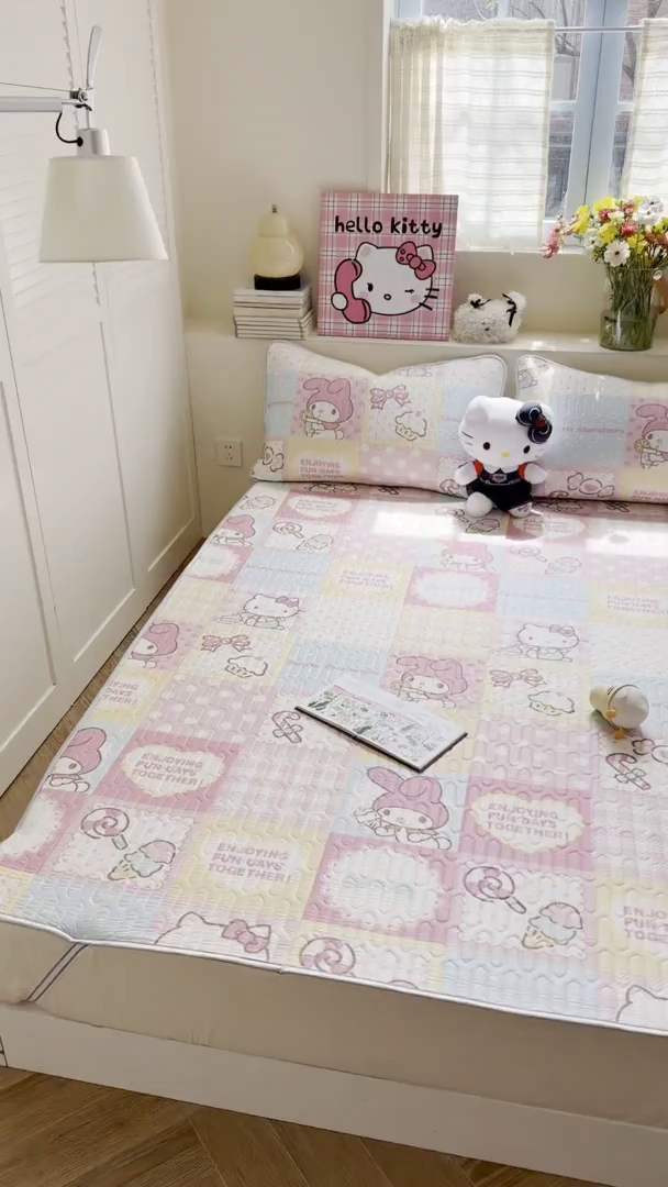 91家纺网 家纺一手货源 找家纺 桃子家居 2026新款A类正版授权三丽鸥高品质凉感丝乳胶席空调软席系列三件套 三丽鸥乳胶席-美美甜心