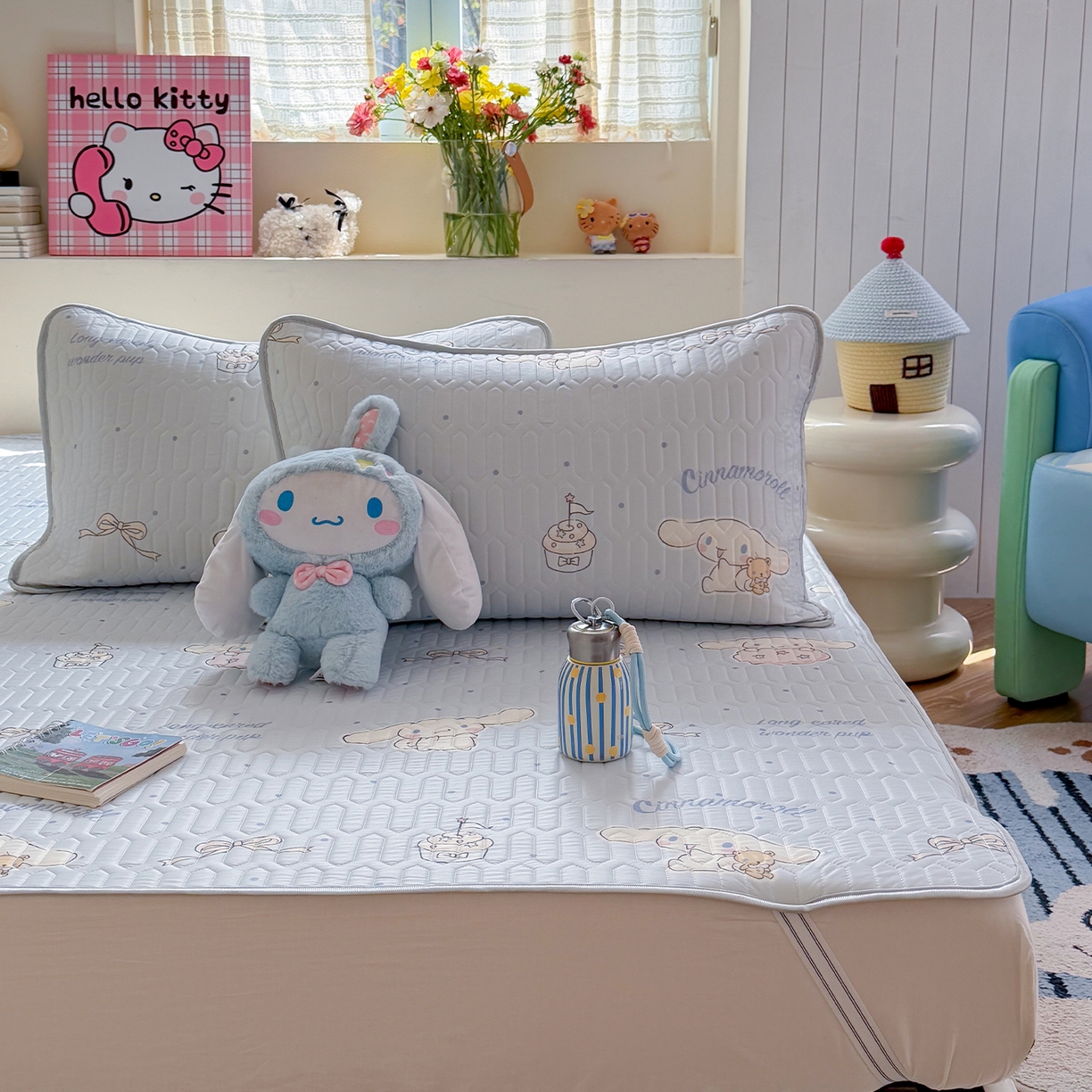 91家纺网 家纺一手货源 找家纺 桃子家居 2026新款A类正版授权三丽鸥高品质凉感丝乳胶席空调软席系列三件套 三丽鸥乳胶席-奶油蓝点大耳狗