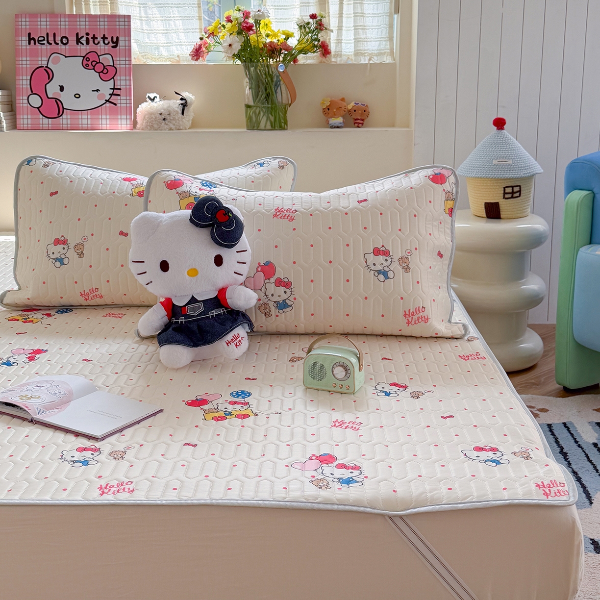 91家纺网 家纺一手货源 找家纺 桃子家居 2026新款A类正版授权三丽鸥高品质凉感丝乳胶席空调软席系列三件套 三丽鸥乳胶席-气球美美KT