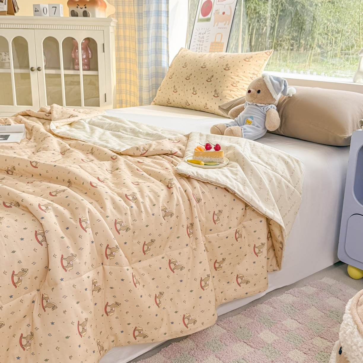 91家纺网 家纺一手货源 找家纺 梵克保罗 2026新款A类全棉双层纱夏被夏凉被空调被 小木马咖