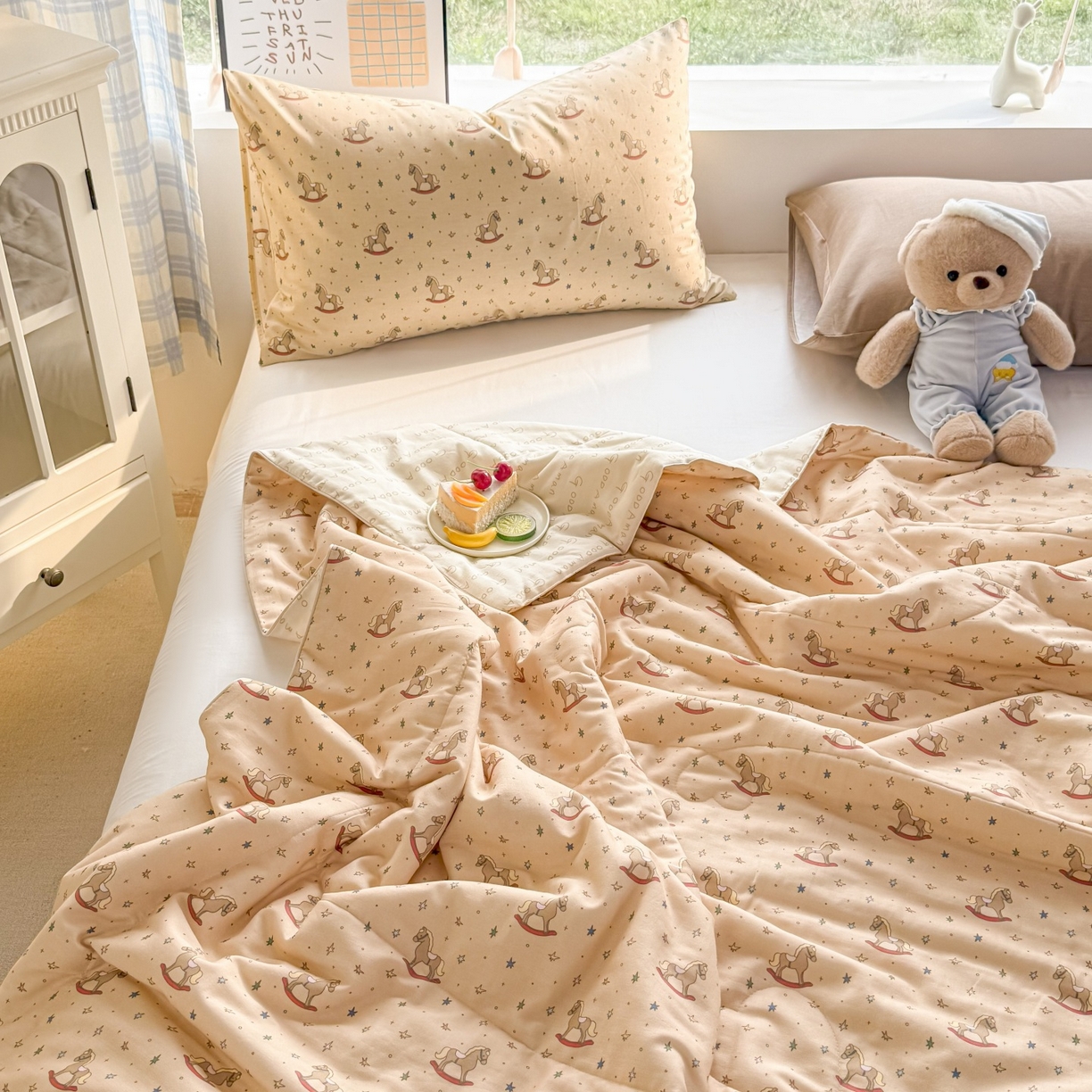 91家纺网 家纺一手货源 找家纺 梵克保罗 2026新款A类全棉双层纱夏被夏凉被空调被 小木马咖