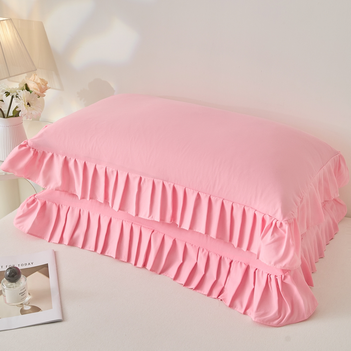 91家纺网 家纺一手货源 找家纺 梵克保罗 2026新款纯色系列花边单枕套 枕套单件 粉色