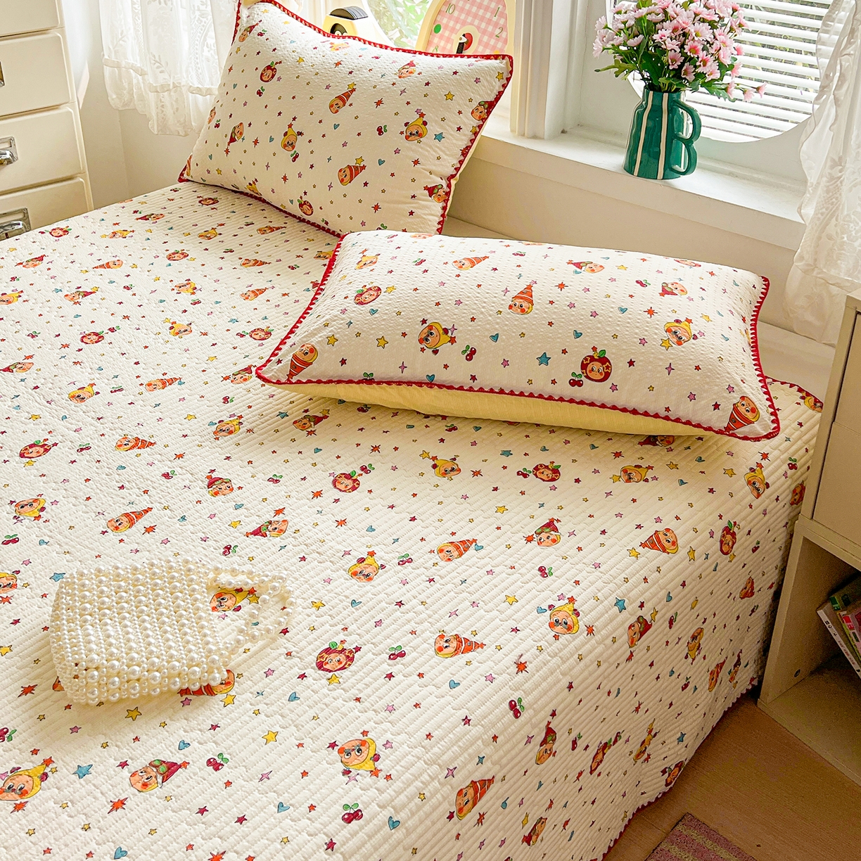 91家纺网 家纺一手货源 找家纺 恒尚居 2026新款A类贝壳绣泡芙纱床盖四套件泡芙棉双层纱床垫床褥 奶黄星星人